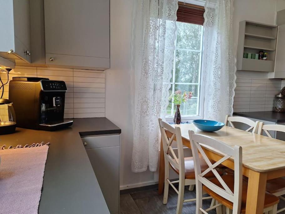 Privat Leilighet Pa Gard Med Badstue Og Nordlys Narvik Esterno foto